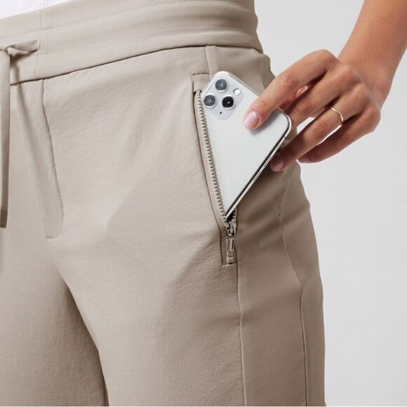 Athleta Headlands Hybrid Trek Jogger (6) - Picture 4 of 7